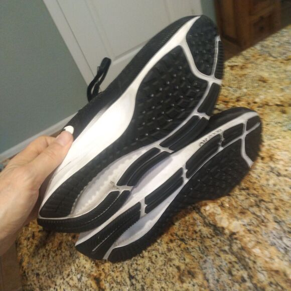 Nike Women's Air Zoom Pegasus 37 Running Shoes Black White Size US 7 CZ0807-002 - Picture 10 of 12